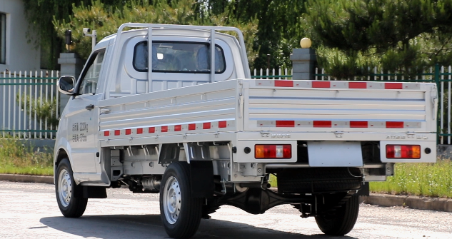 1721200606411558.png 斑马加长版实图后侧面.png